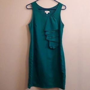 Ruffled sleeveless teal green midi dress